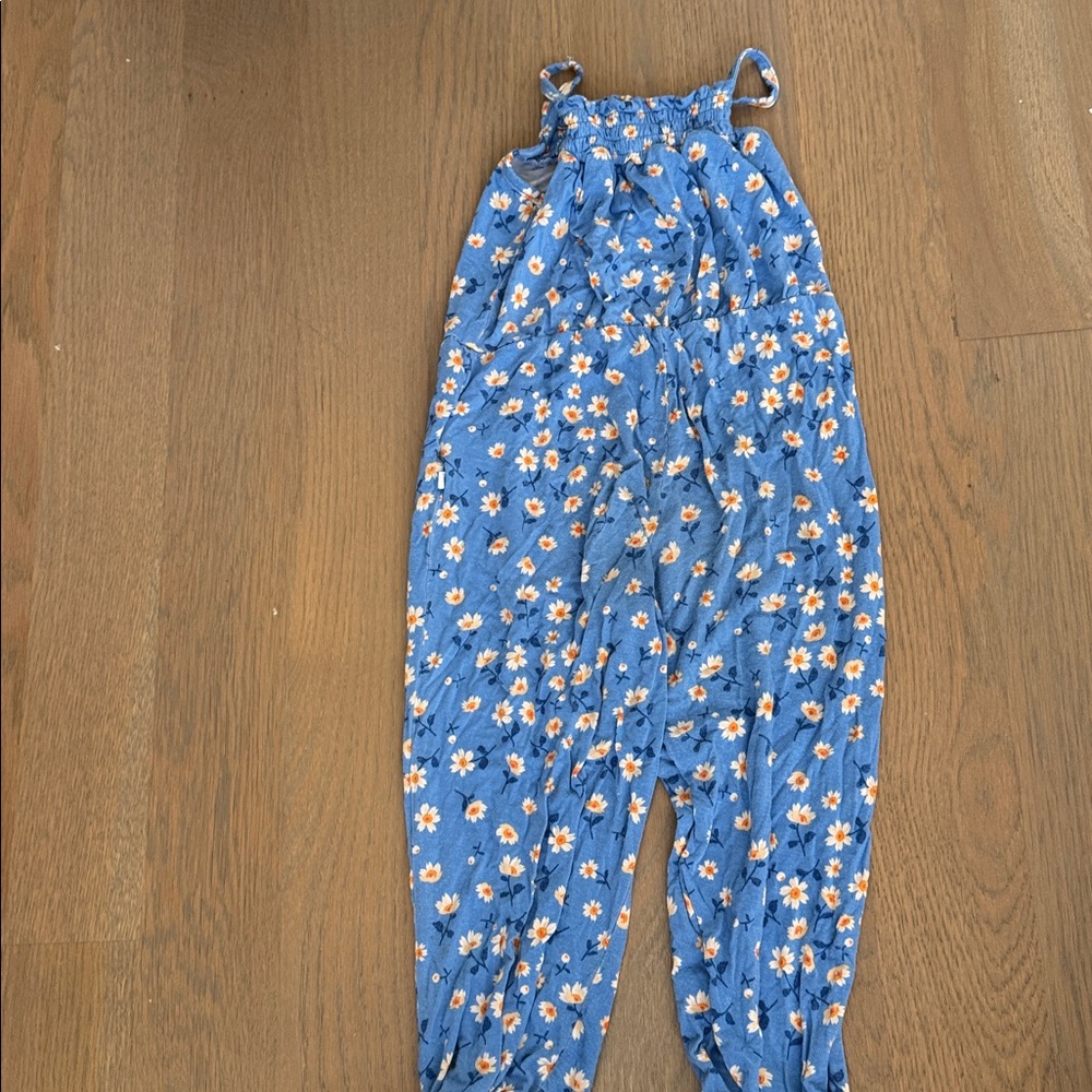 Posh Peanut Blue Floral Garment